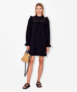 Commuterchic.shop835fcfb4bb 1
