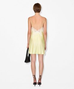 Commuterchic.shop8af3ceabff 2